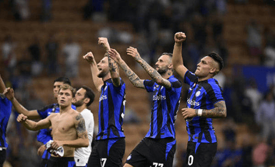 东体：申花踢广岛将沿用433阵型，斯卢茨基并非只会442菱形