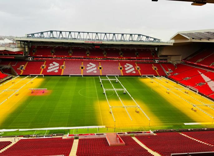 文章总结：维罗纳主场防守稳健但进攻乏力，亚特兰大控球强攻，两队将展开激烈对决。