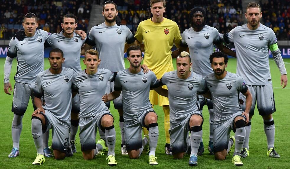 巧合？美国队此前刚赢了世界杯小组赛对手澳大利亚、巴拉圭