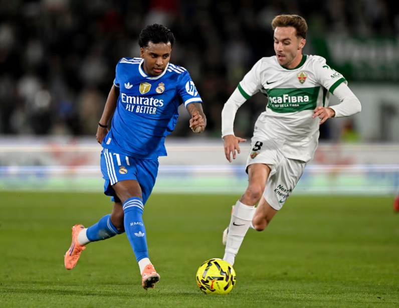 强势反弹！詹姆斯17中12轰下赛季新高29分，外加7板6助