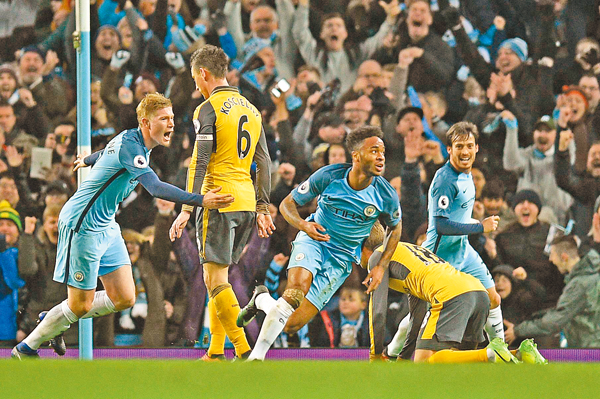 尤文vs佛罗伦萨首发：法乔利战旧主，DV9、麦肯尼先发（尤文战佛罗伦萨首发公布：法乔利对阵旧主，弗拉霍维奇与麦肯尼首发）