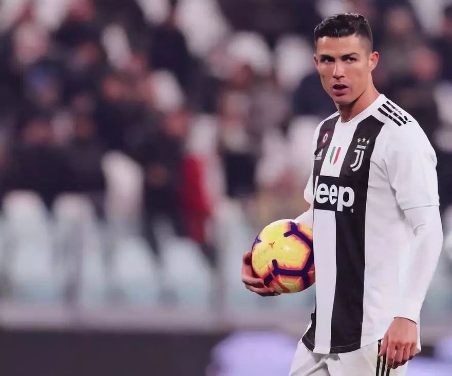 意媒：尤文、国米都在关注佩莱格里尼与罗马的续约情况