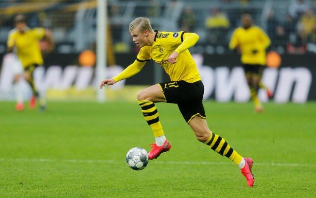 全家福宣，U16国少小将万项加盟塞尔超贝尔格莱德红星俱乐部