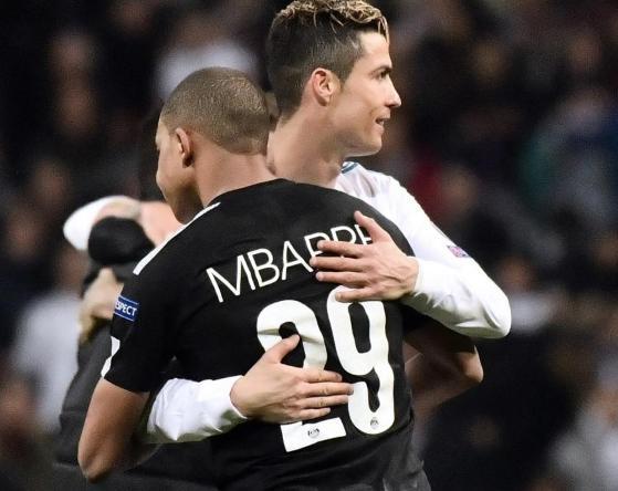 4-0，19岁德国新星精确制导，率队完胜不莱梅，逼近德甲前四（19岁德国新星导演4-0大胜不莱梅，德甲前四近在咫尺）