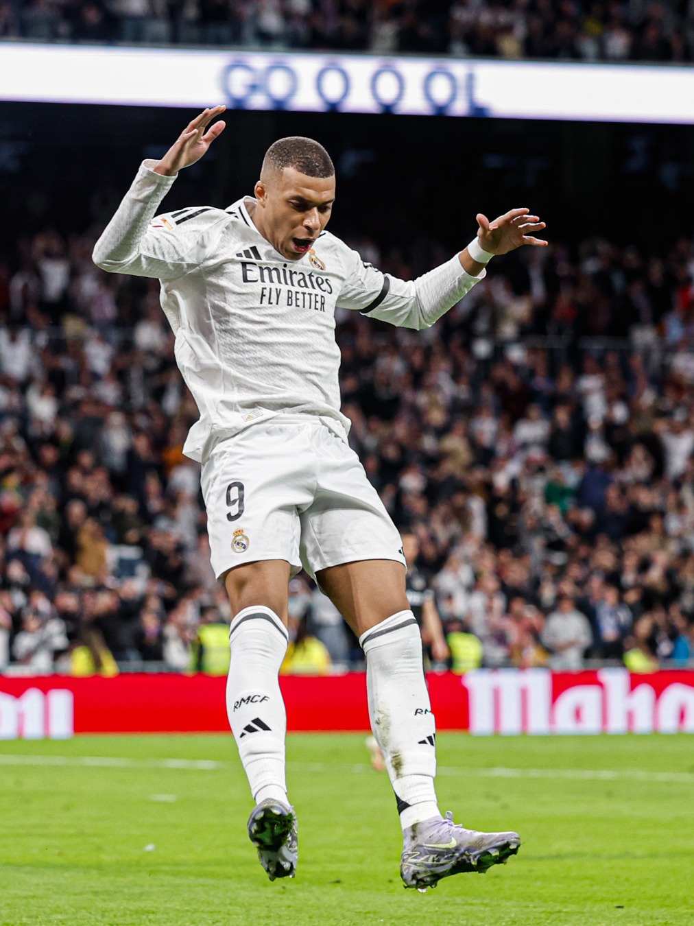 篮球篮网球队内部训练赛完成