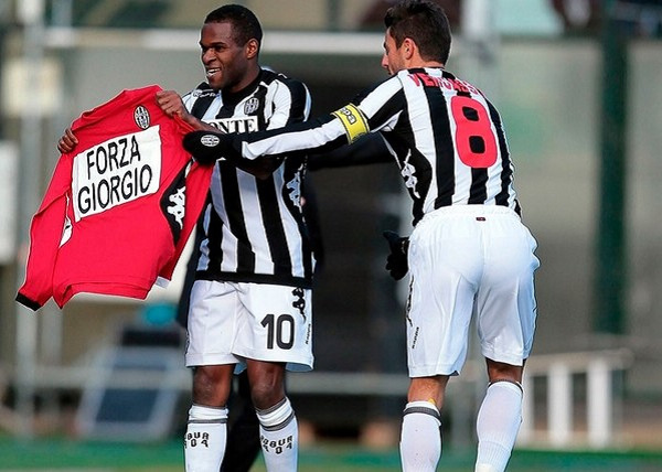 足协杯决赛门票共3.2万张，分区可能会根据售票情况调整（足协杯决赛3.2万张门票，分区或将根据销量动态调整）