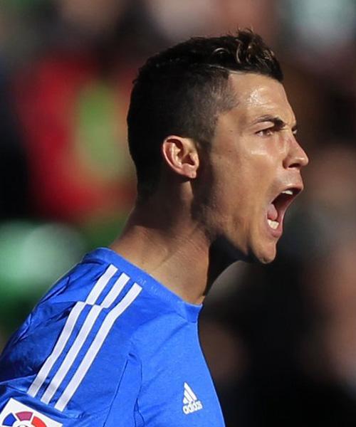 开拓者状态回升终止连败